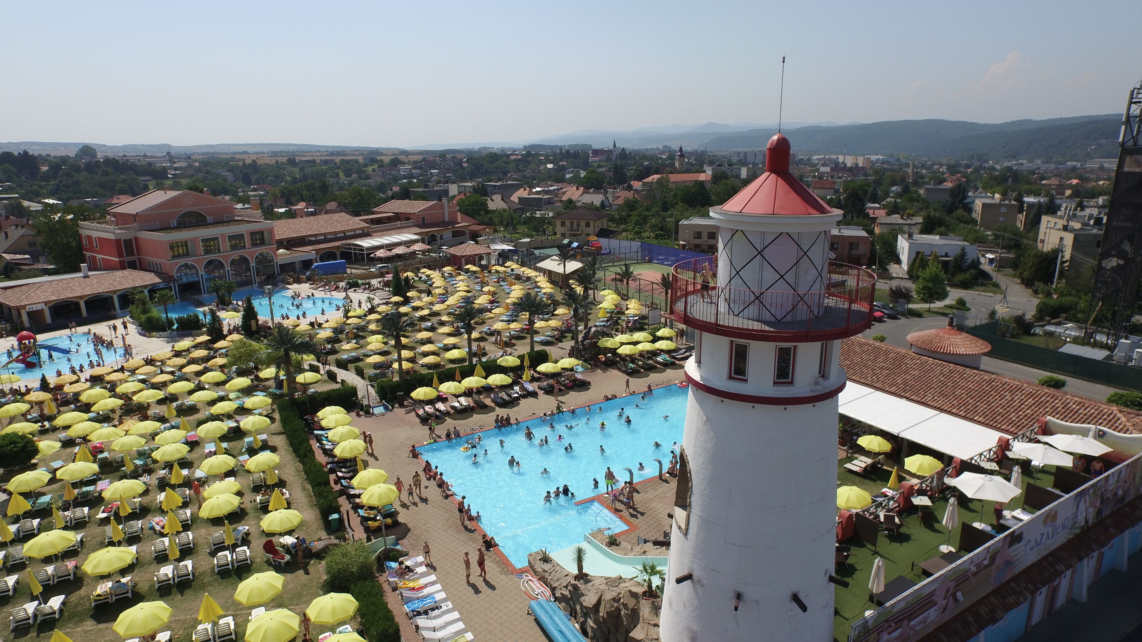 children’s play area – outdoor