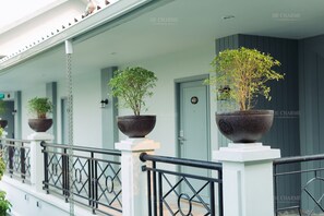 Balcony - De Charme Hotel (Chiang Mai)