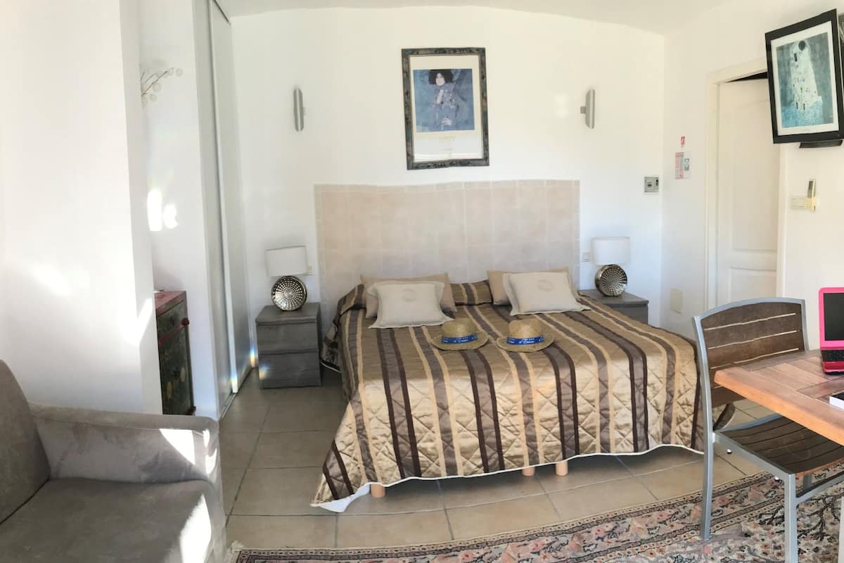 studio (terrace) | iron/ironing board, free cots/infant beds, free wifi