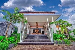 入住/退房自助服务终端