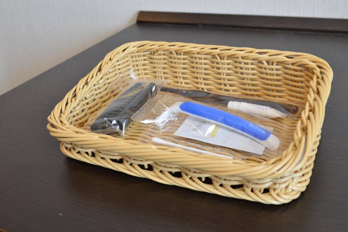 separate bathtub and shower, deep-soaking bathtub, free toiletries