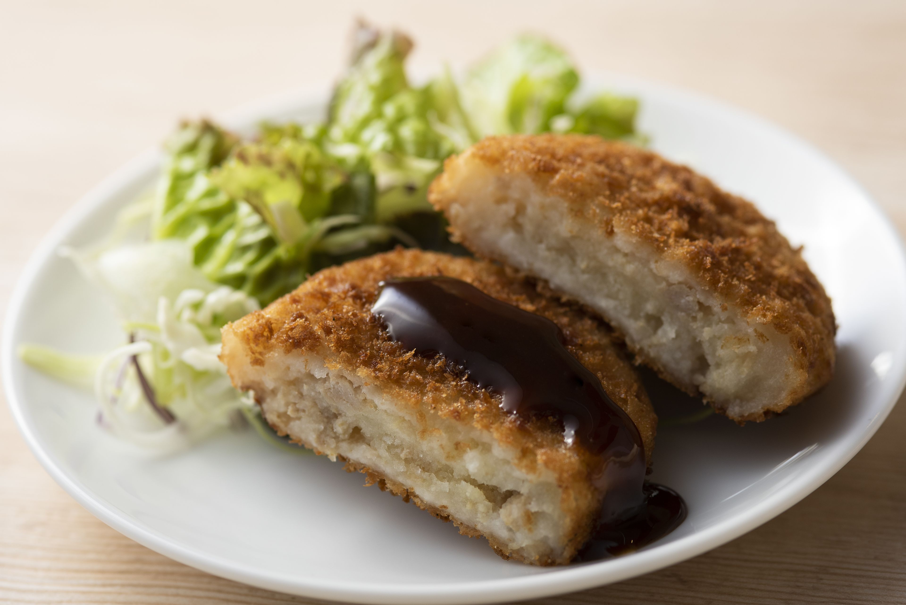 daily buffet breakfast (jpy 1500 per person)