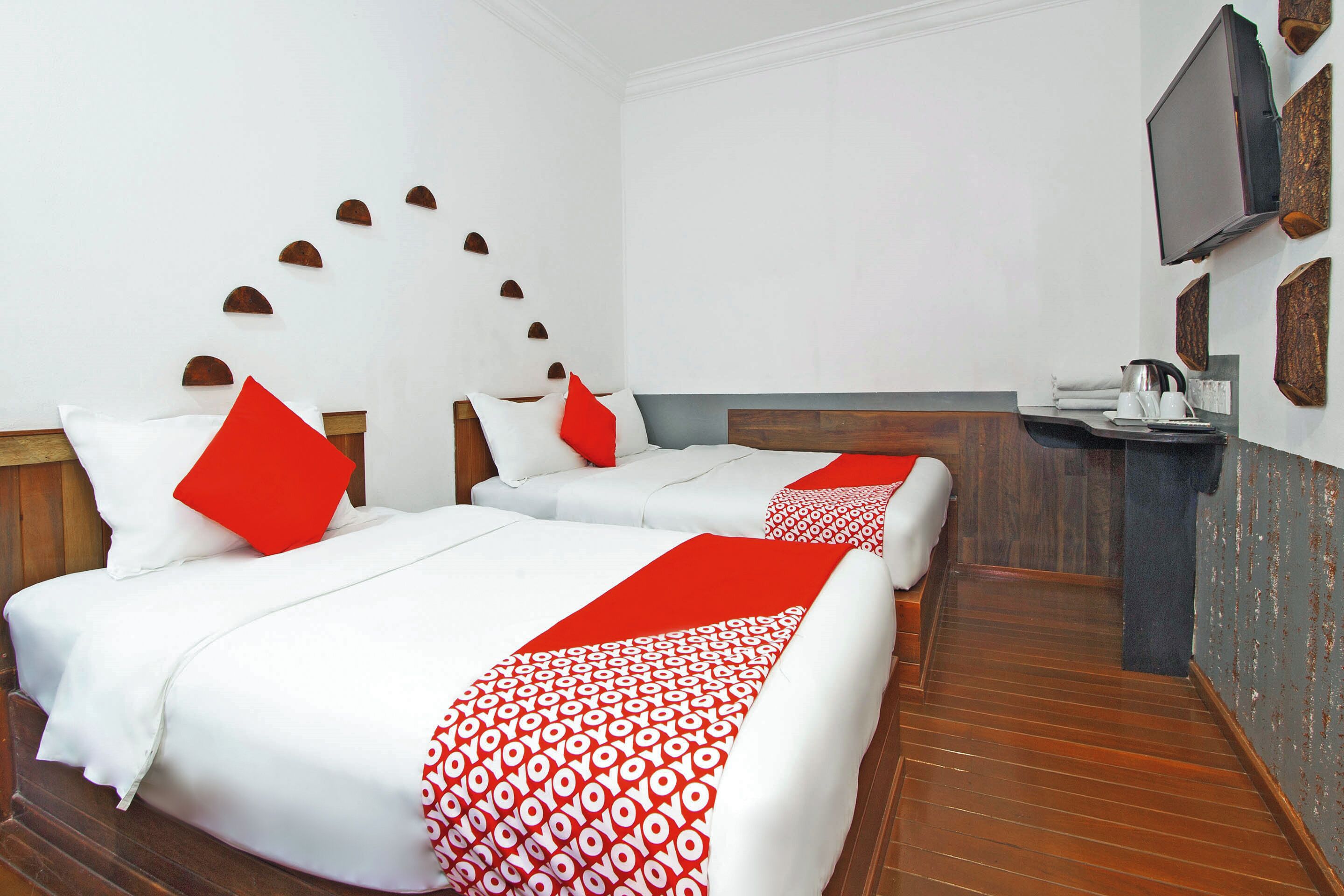 standard triple room | 1 bedroom, iron/ironing board, free wifi, bed sheets