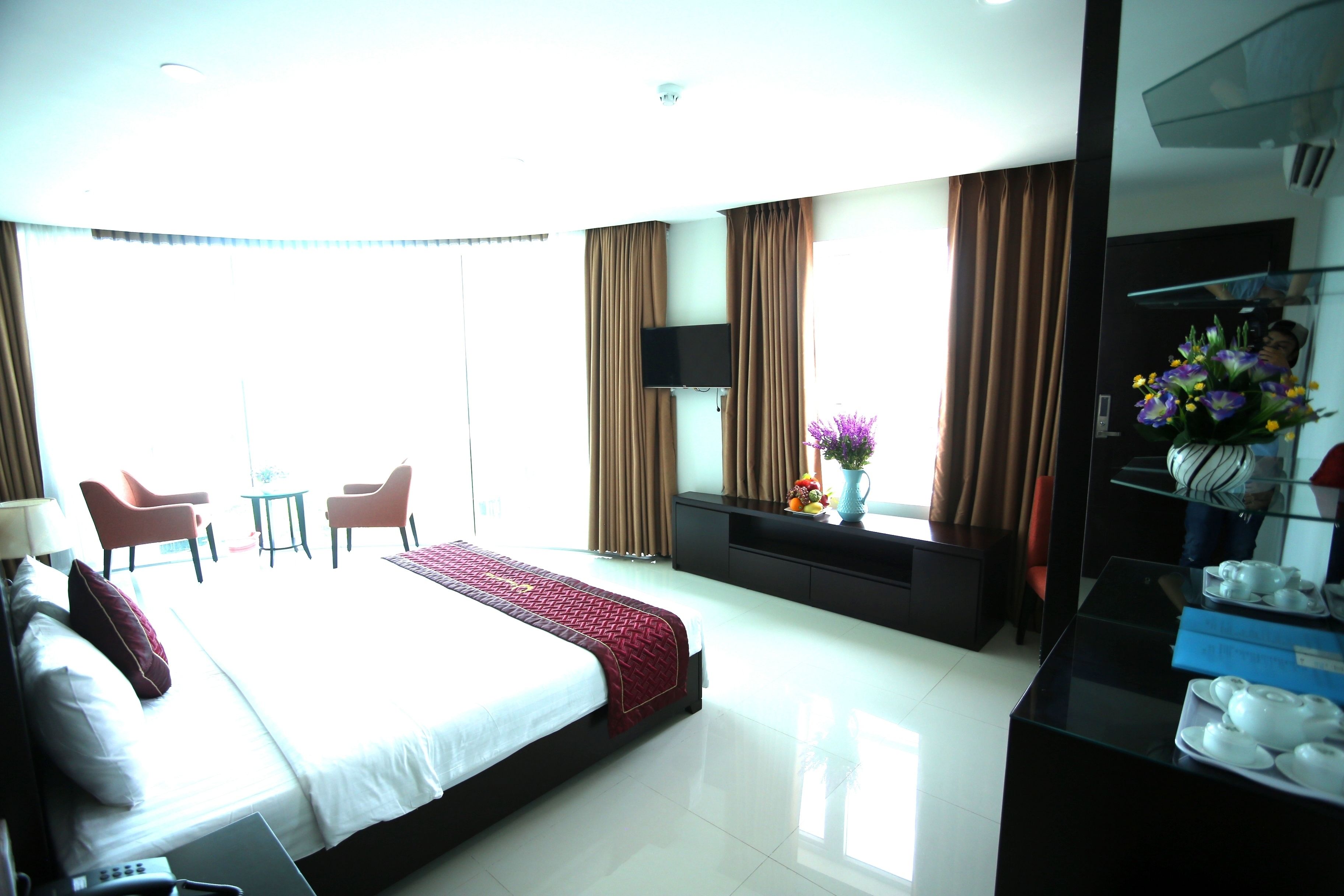 VIP Room | Mountain view