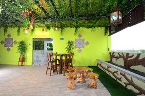 Breakfast, lunch, dinner served; local cuisine  - Hotel Nusa CT (Gelang Patah)