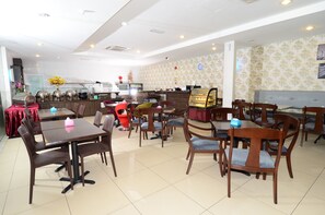 Breakfast area - Hotel Nusa CT (Gelang Patah)