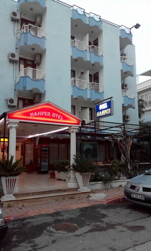 Property entrance - Mahper Hotel (Konyaalti)