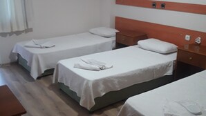 Standard Triple Room | View from room - Mahper Hotel (Konyaalti)