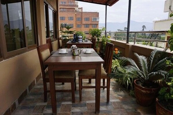 International cuisine - Hotel Everest Nepal (Kathmandu)