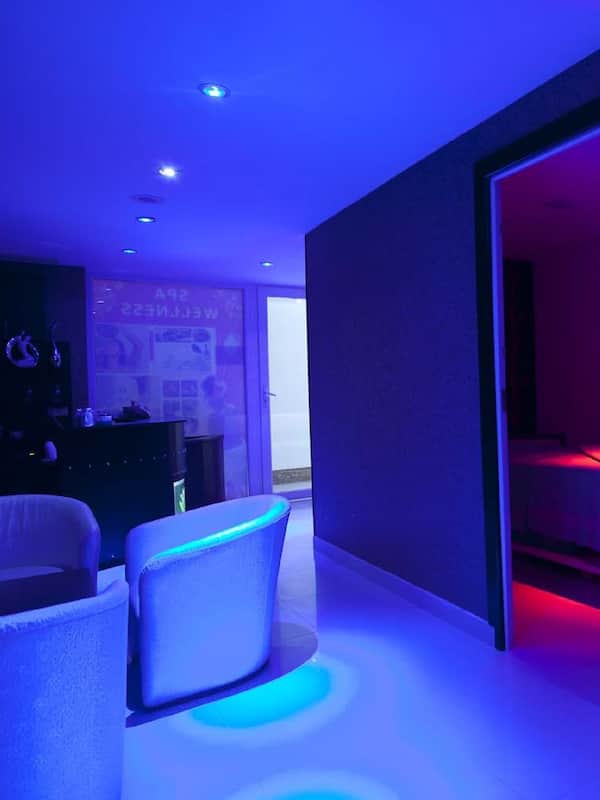 Sauna, Turkish bath/hammam, body treatments, hot stone massages