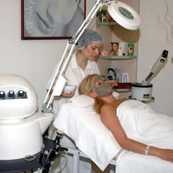 Sauna, Turkish bath/hammam, body treatments, hot stone massages
