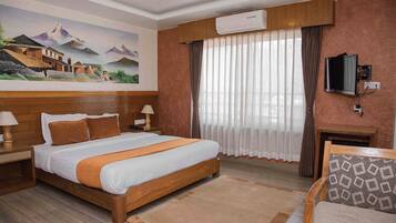 Premium bedding, in-room safe, individually furnished, desk