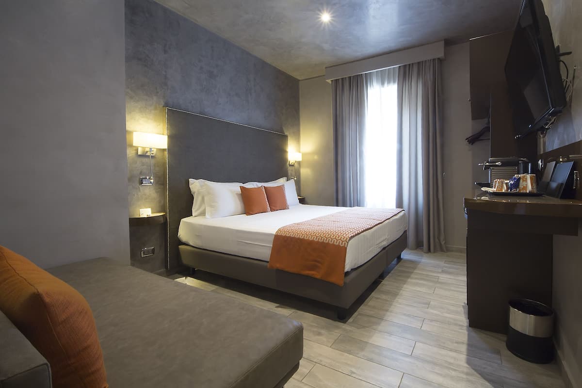 Frette Italian sheets, premium bedding, down duvets, pillow-top beds