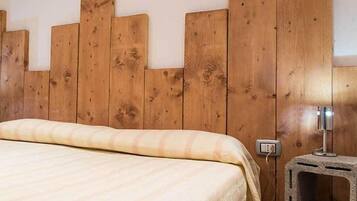 Deluxe Double Room | 1 bedroom, in-room safe, individually decorated, individually furnished