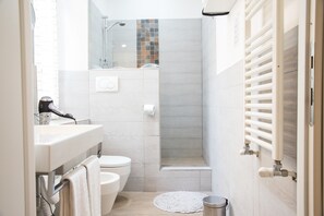 Chambre Double Deluxe | Salle de bain