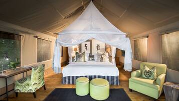 In-room safe, bed sheets