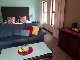 Luxury Double Room, Garden View | In-room safe, desk, iron/ironing board, WiFi (free)