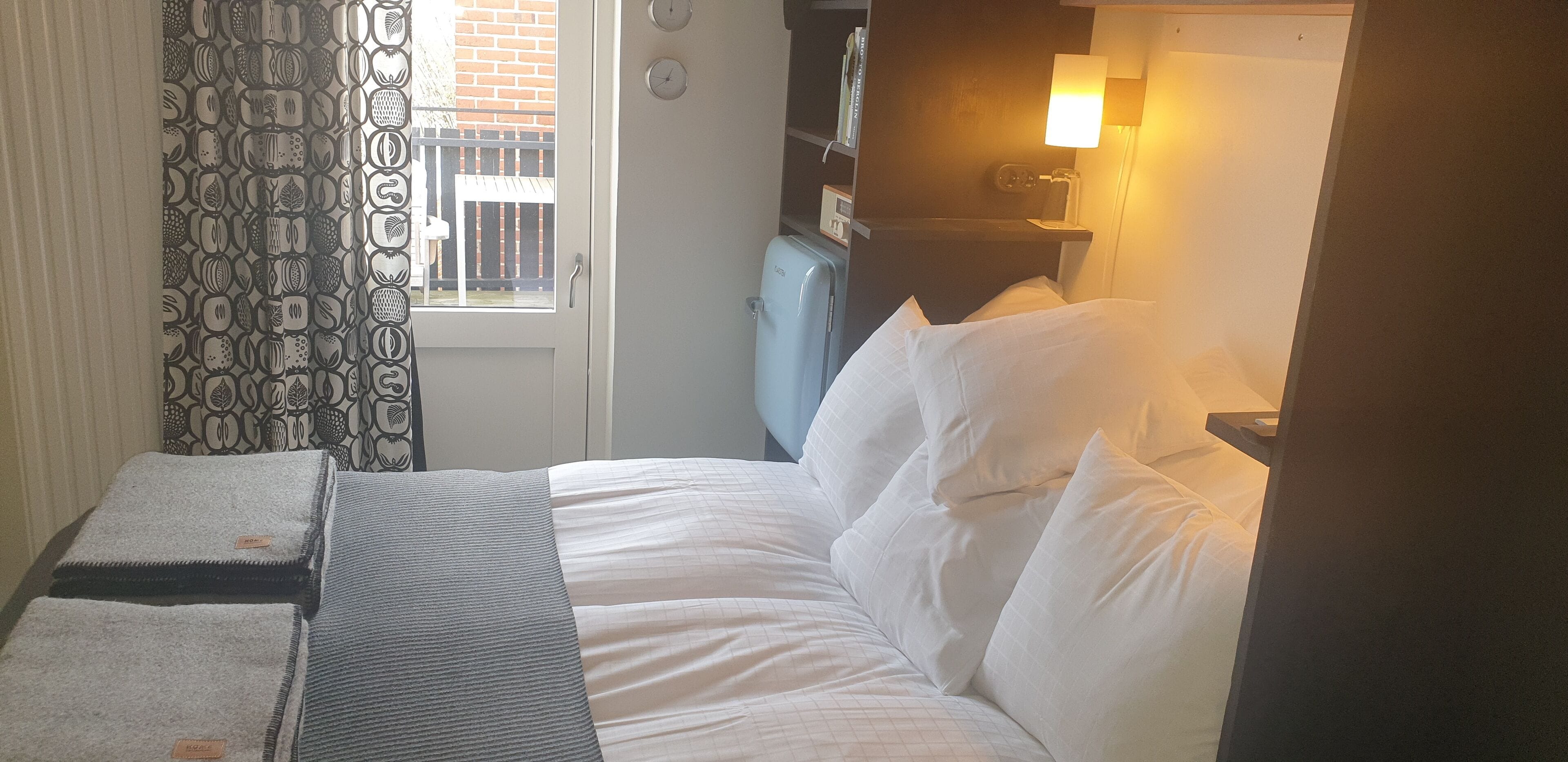 double room - mini - with balcony | 1 bedroom, free wifi, bed sheets