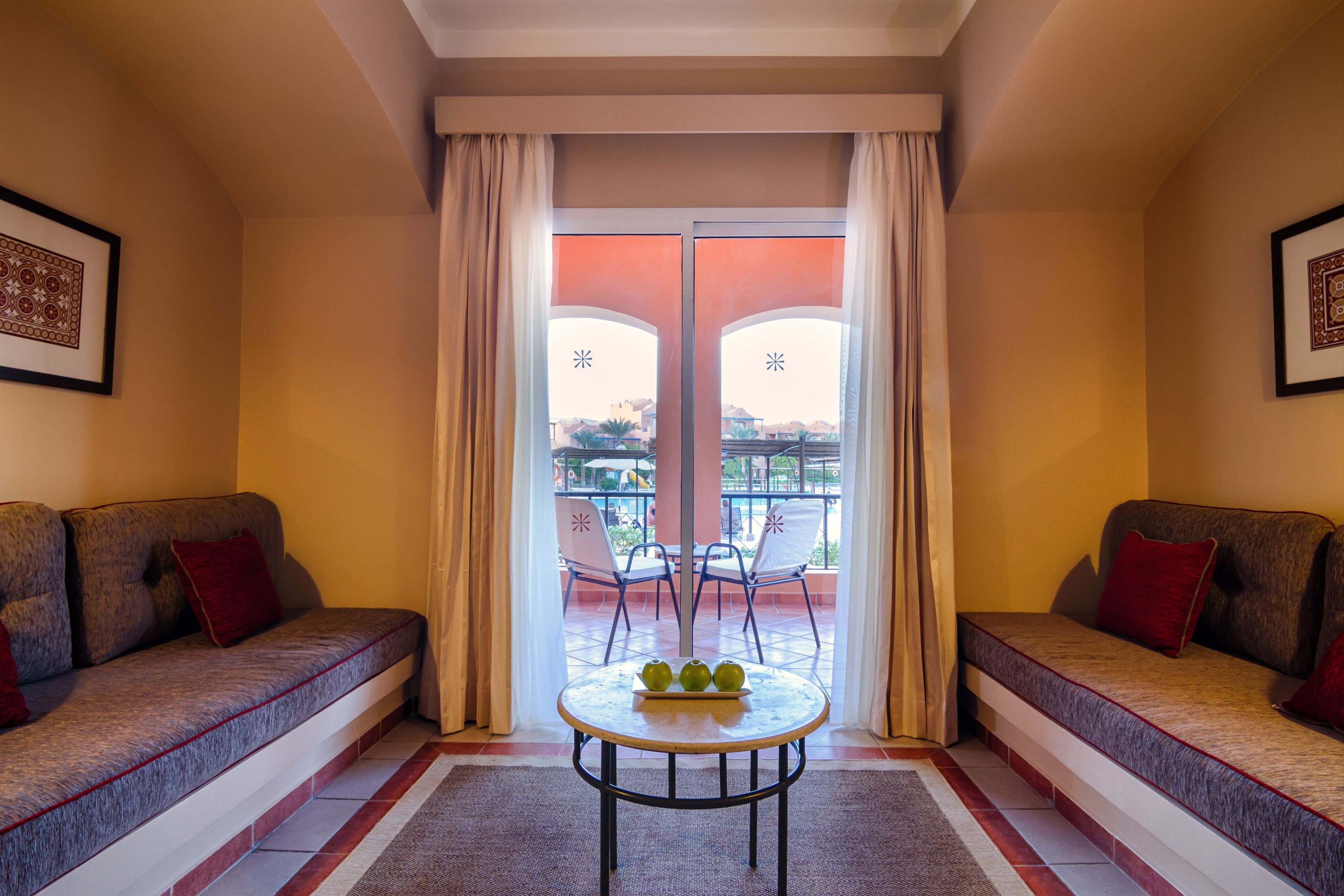 minibar, in-room safe, desk, wifi