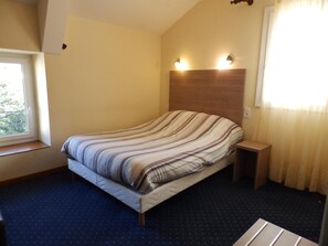 Doppelzimmer | Schreibtisch, kostenloses WLAN, Bettwäsche