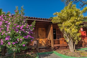 Chalet | Minibar, individually decorated, desk, laptop workspace