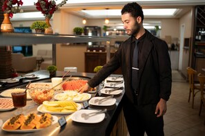 Petit déjeuner buffet compris tous les jours