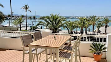Appartement, salle de bains privée, vue mer | 1 chambre