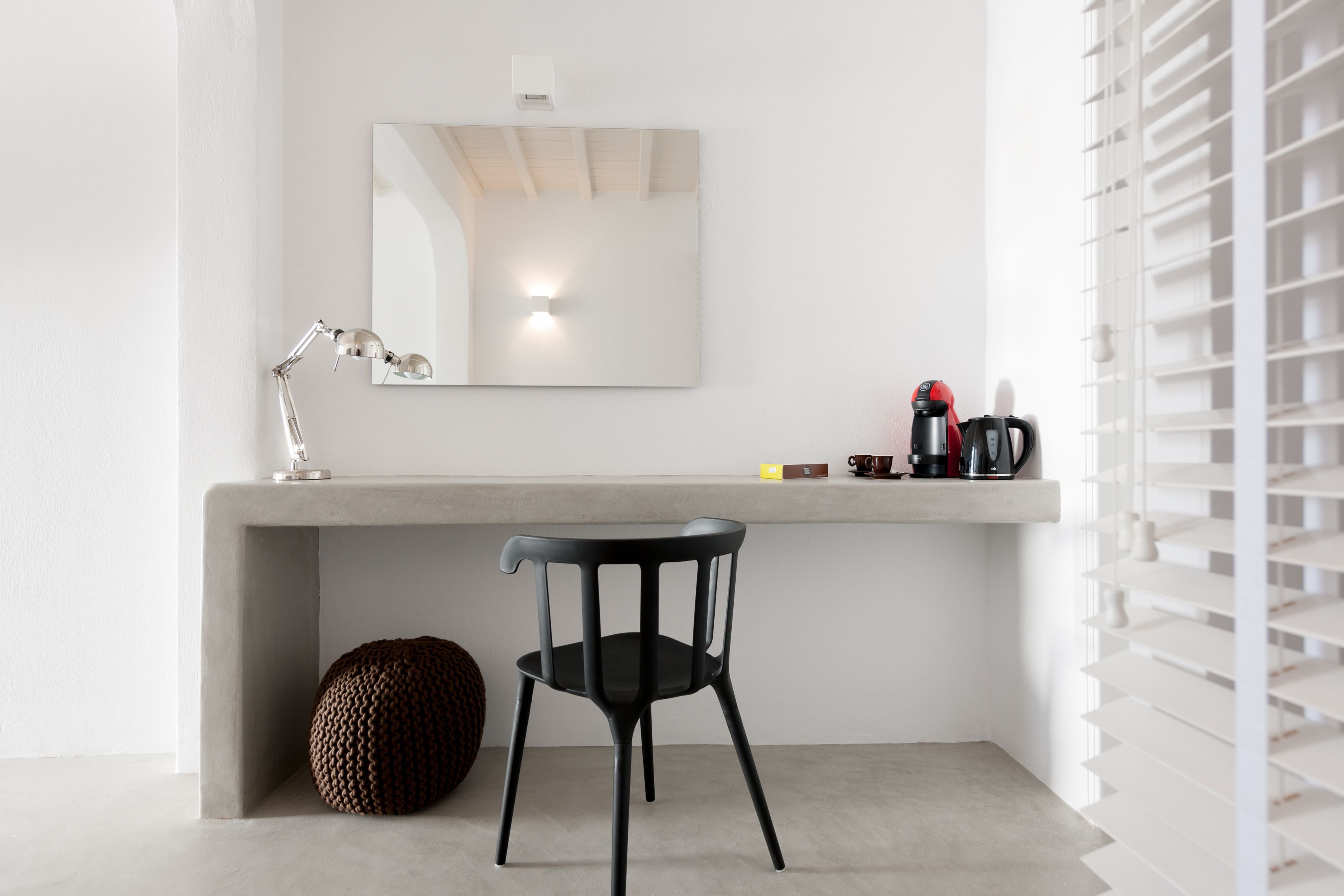 junior suite, pool access, sea view | coffee and/or coffee maker