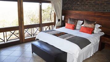 3 bedrooms, in-room safe