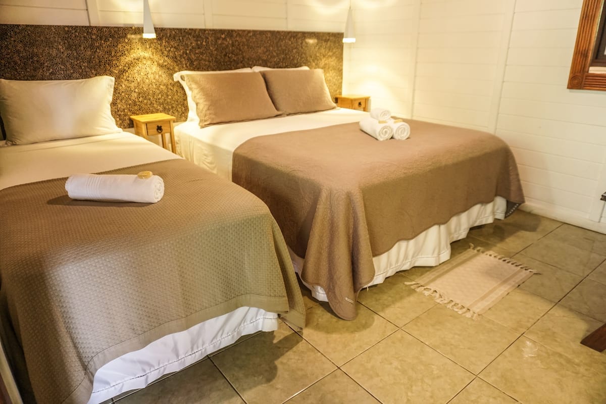 Superior Suite Triple | Bar mini, peti besi dalam bilik, dilengkapkan perabot secara berasingan