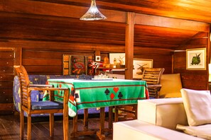 Lobby-Lounge