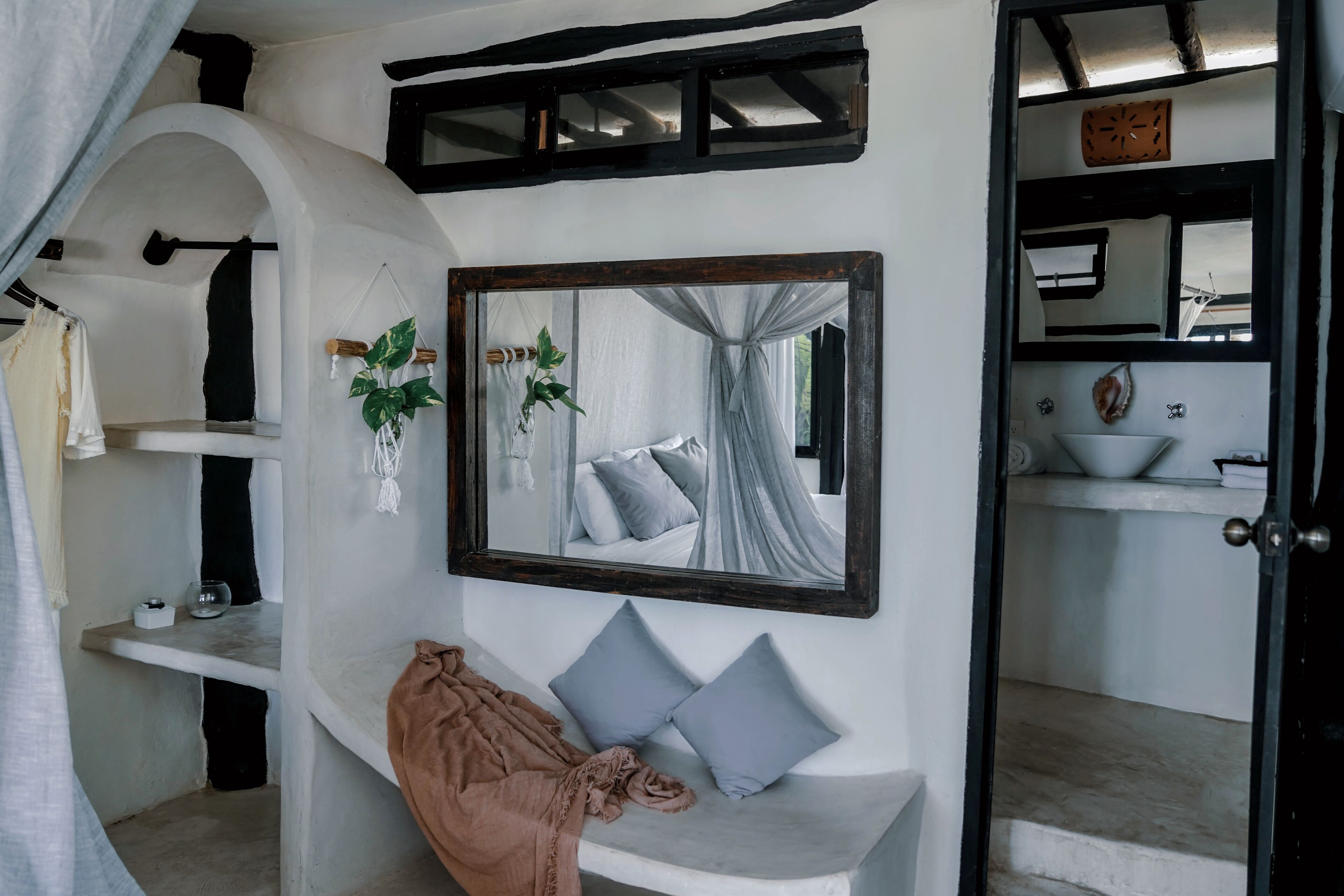 oceanfront premium | bathroom sink