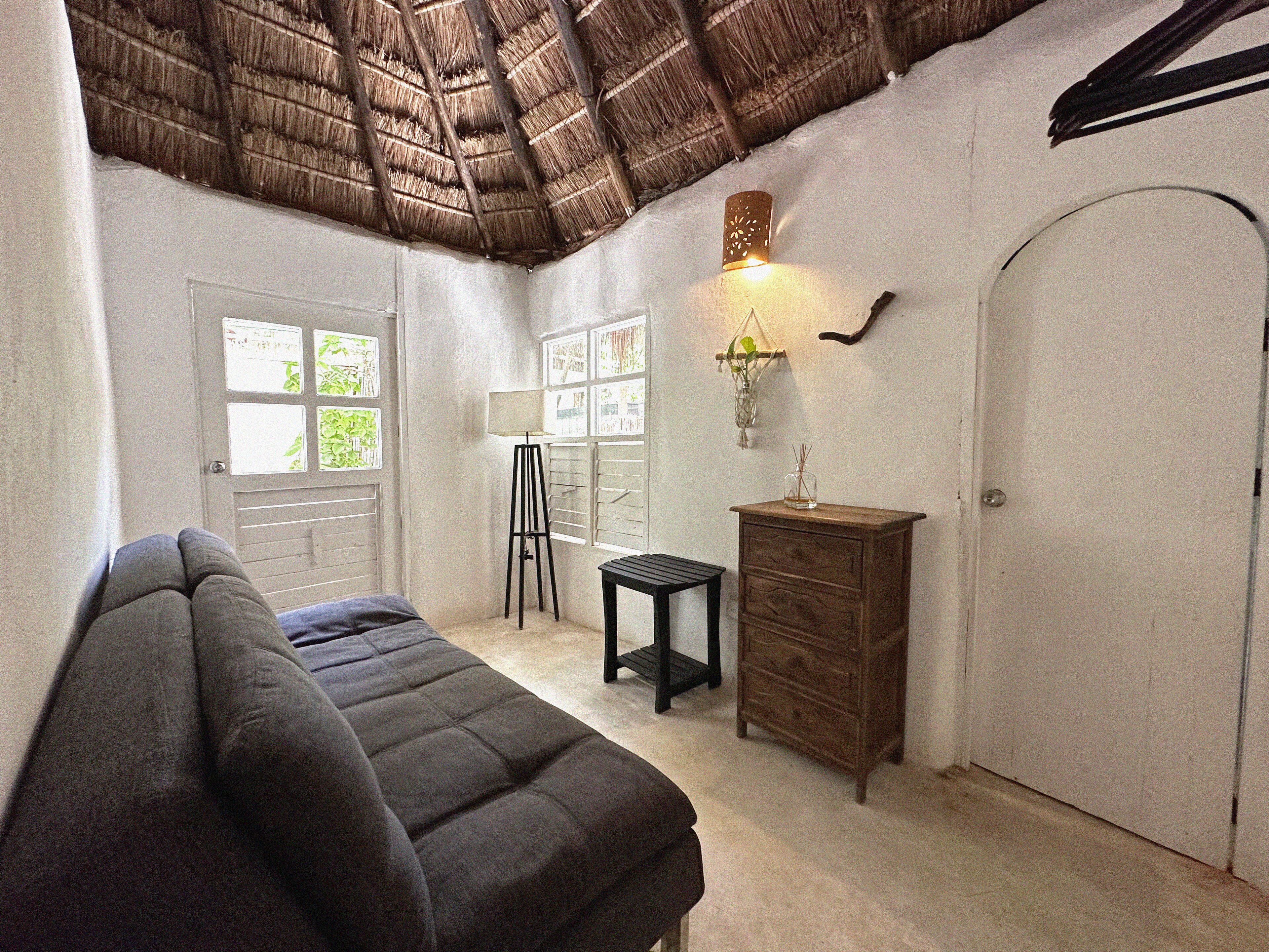 bachelor casita garden view 4 people | living area