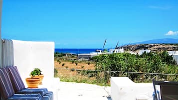 Superior Villa, Sea View | Premium bedding, in-room safe, individually decorated
