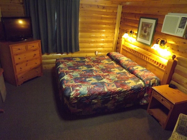 Iron/ironing board, free cribs/infant beds, rollaway beds, free WiFi