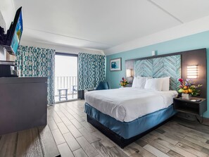 Room, 1 King Bed, Ocean View | In-room safe, laptop workspace, iron/ironing board, free WiFi - Crystal Coast Oceanfront Hotel (Atlantic Beach)