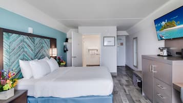 In-room safe, laptop workspace, iron/ironing board, free WiFi