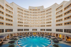 Indoor pool, seasonal outdoor pool, free pool cabanas, pool umbrellas