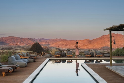 Sandfontein Lodge & Nature Reserve