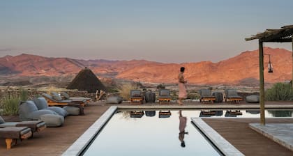 Sandfontein Lodge & Nature Reserve