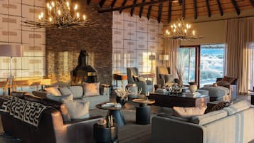 Panoramic House | Living area