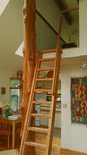 Family Cottage, 2 Queen Beds | Premium bedding, desk, iron/ironing board, free WiFi