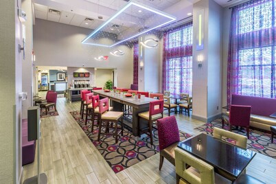 都柏林恒庭套房酒店