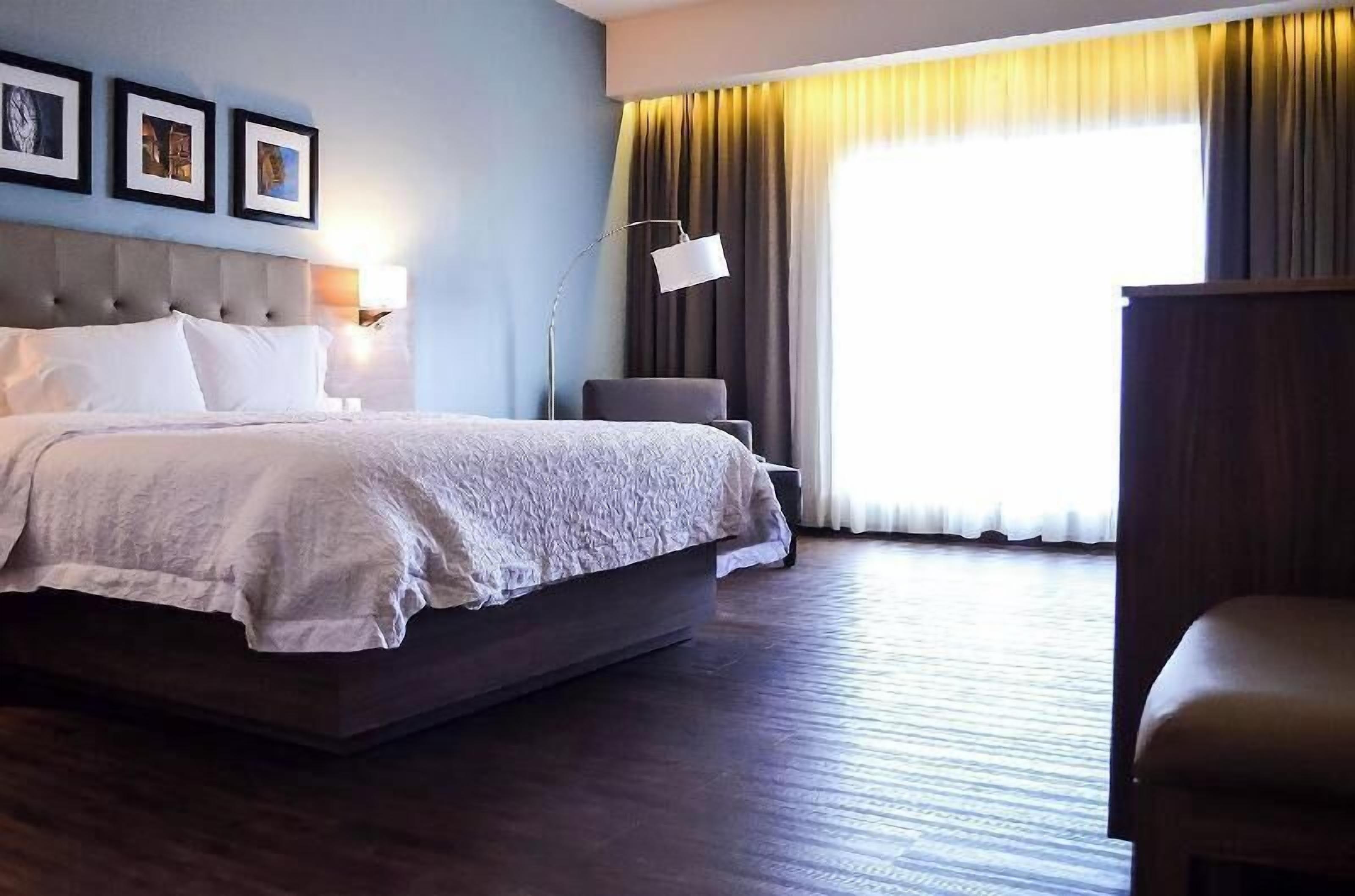 In-room safe, desk, laptop workspace, soundproofing