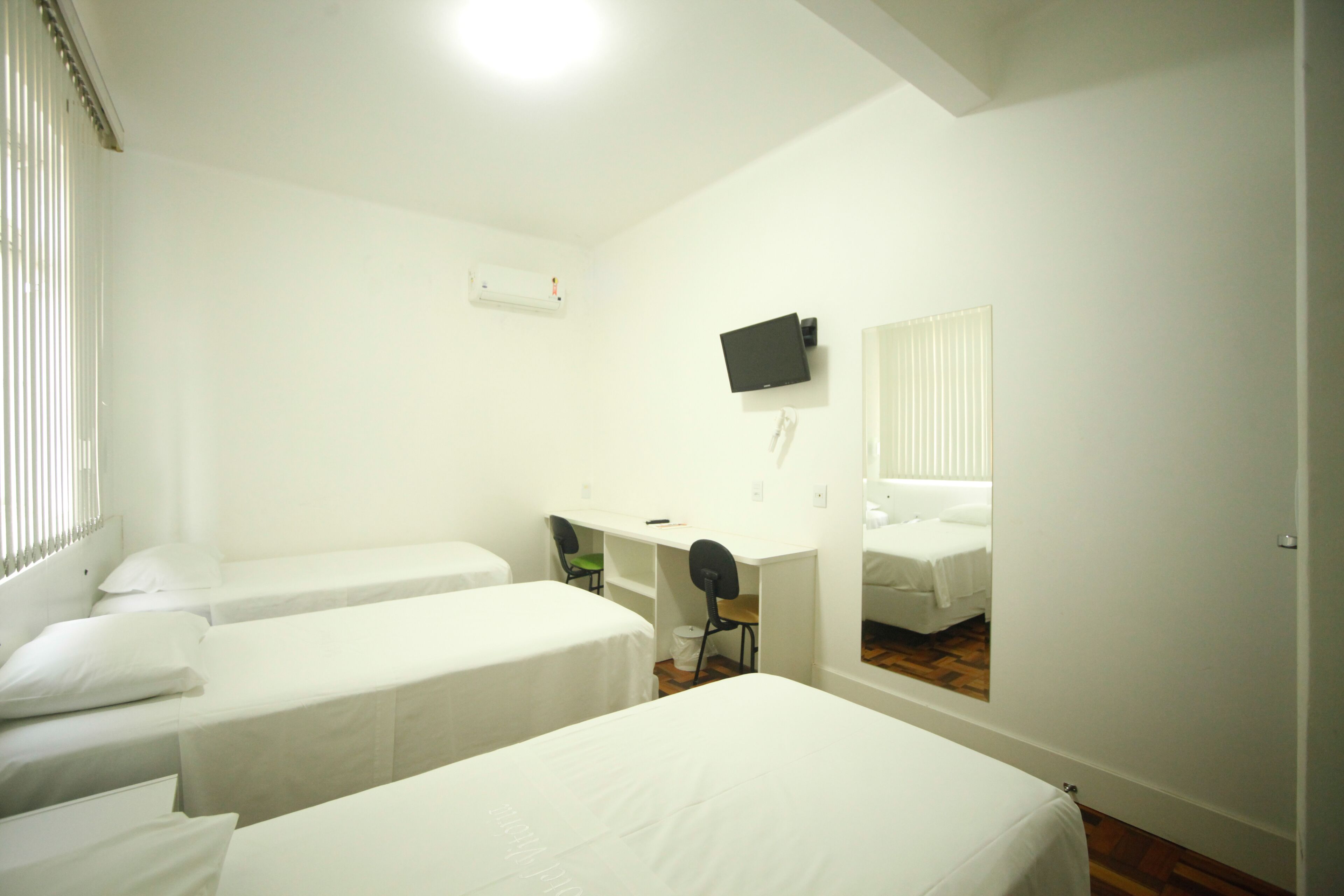 standard triple room | minibar, desk, laptop workspace, free wifi