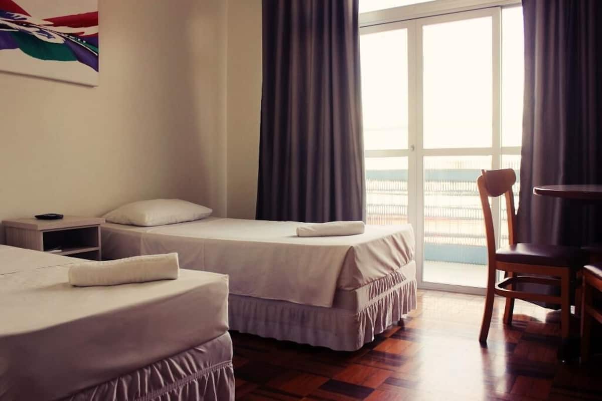 Minibar, desk, laptop workspace, free WiFi