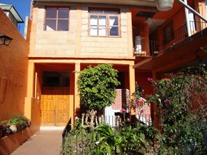 Entrada de la propiedad