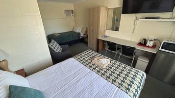 Superior Twin Room, Ensuite