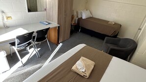 遮光窗帘、熨斗/熨衣板、免费 WiFi、床单
