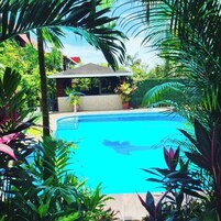 2 piscinas al aire libre, tumbonas